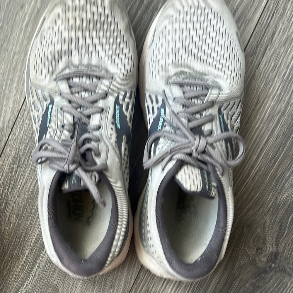 Gray Athletic Running Shoes